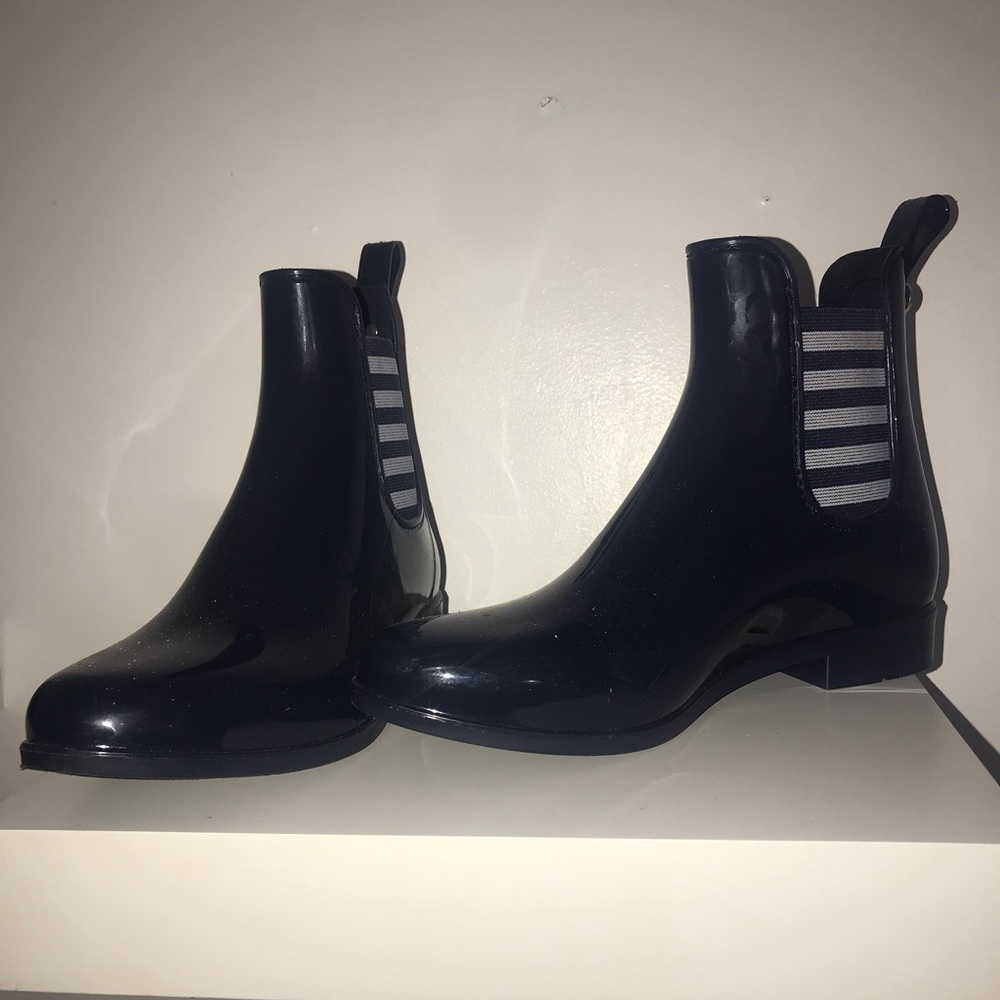 Chelsey Styled Rainboots